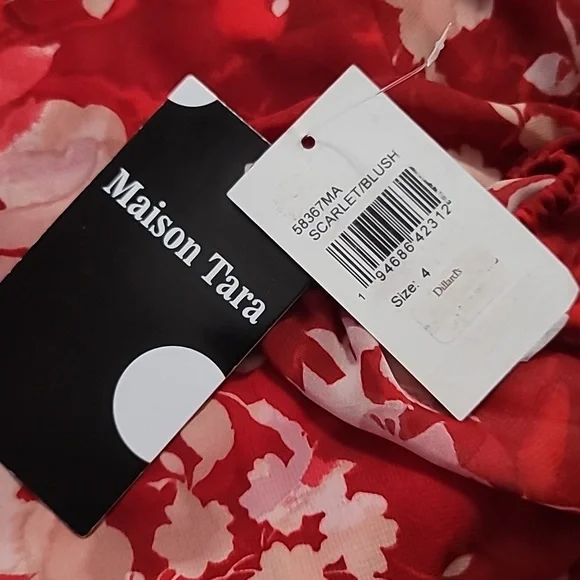 Maison Tara Floral Chiffon 3/4 Sleeve Maxi Dress - Picture 9 of 10